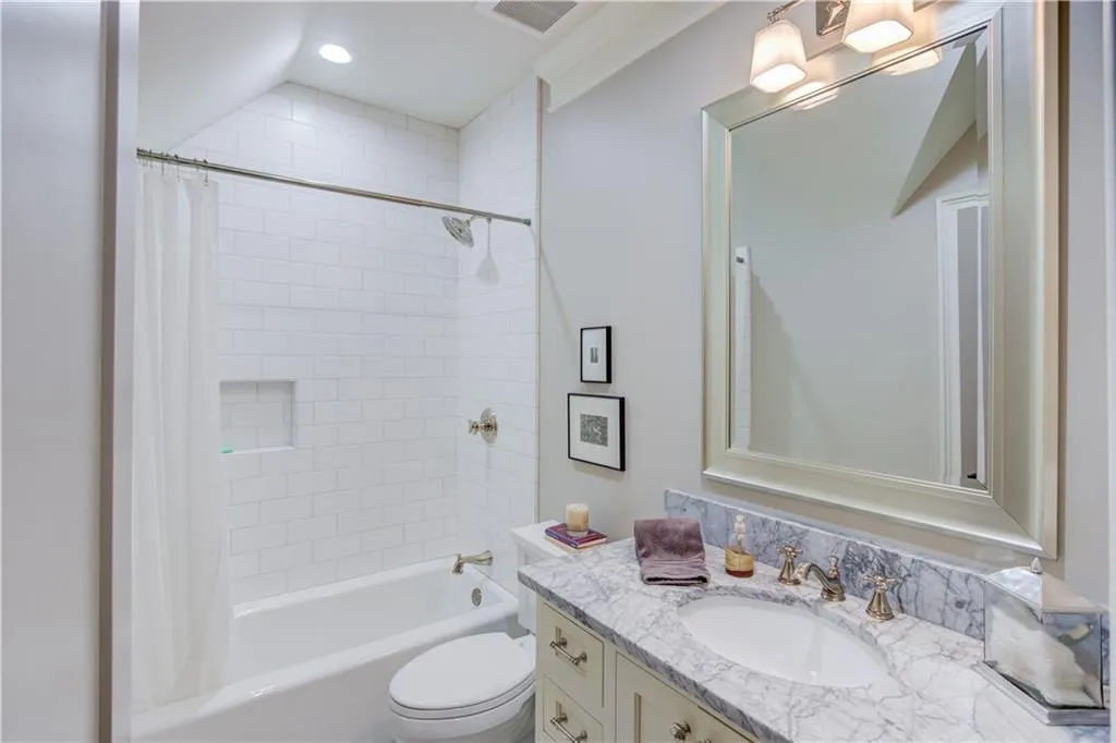 5250 Woodridge Forest Trail, Sandy Springs, Georgia 30327, 6 Bedrooms Bedrooms, ,6 BathroomsBathrooms,Residential,Sold,5250 Woodridge Forest Trail,6860769