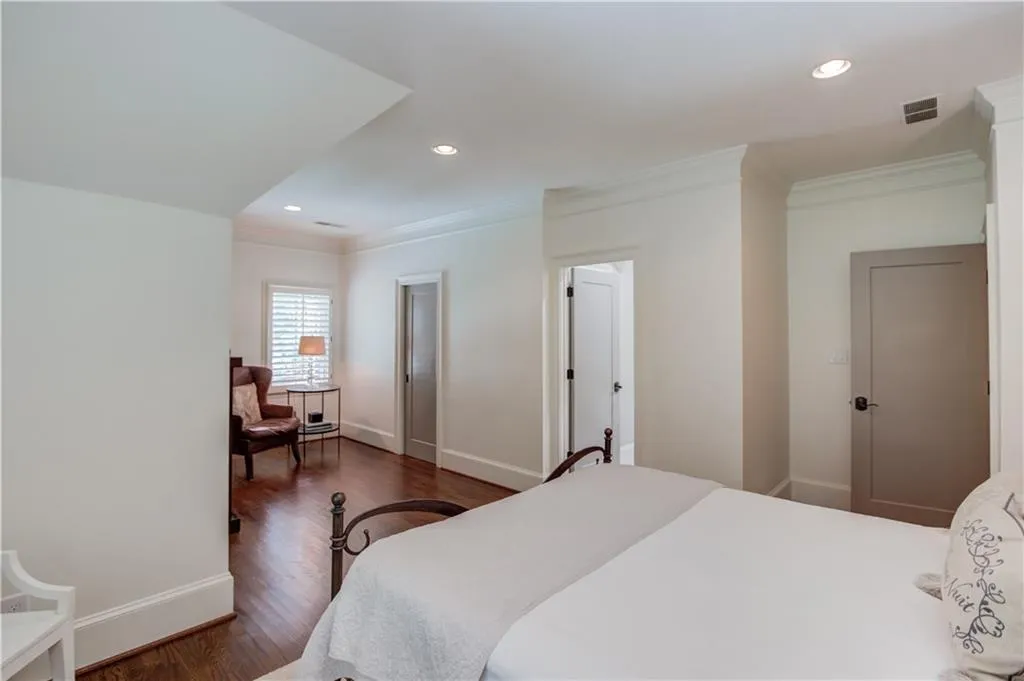 5250 Woodridge Forest Trail, Sandy Springs, Georgia 30327, 6 Bedrooms Bedrooms, ,6 BathroomsBathrooms,Residential,Sold,5250 Woodridge Forest Trail,6860769