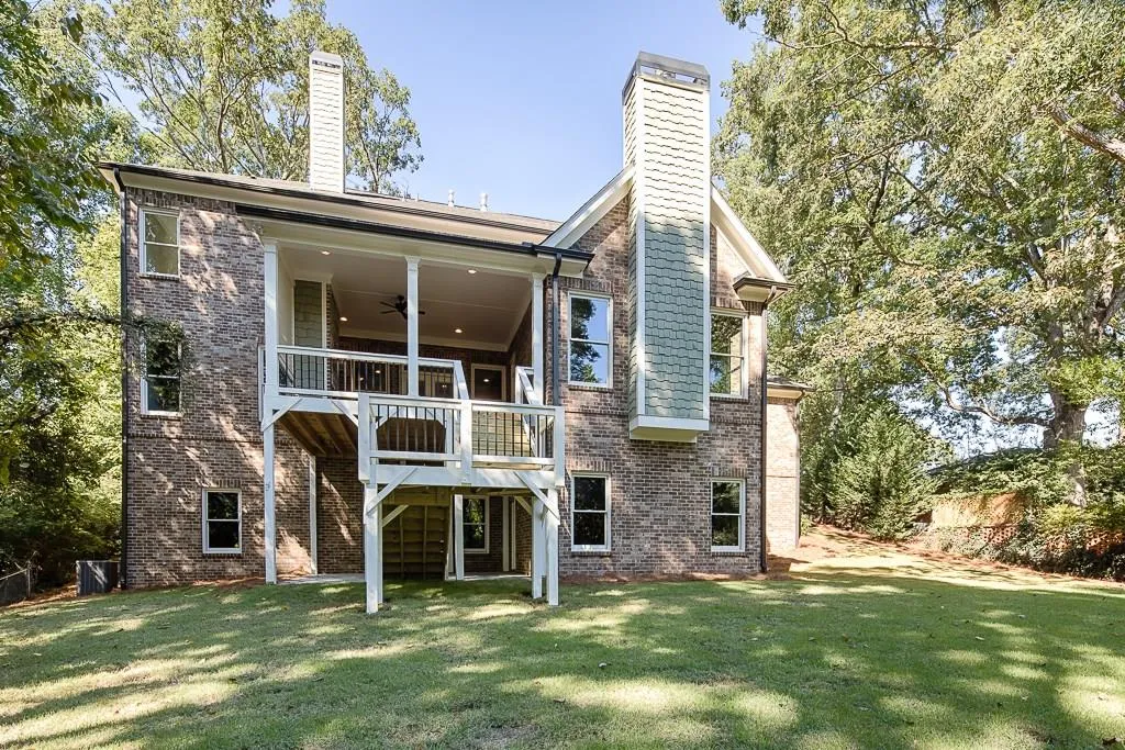 215 Elden Drive Ne, Sandy Springs, Georgia 30342, 5 Bedrooms Bedrooms, ,5 BathroomsBathrooms,Residential,Sold,215 Elden Drive Ne,5739953