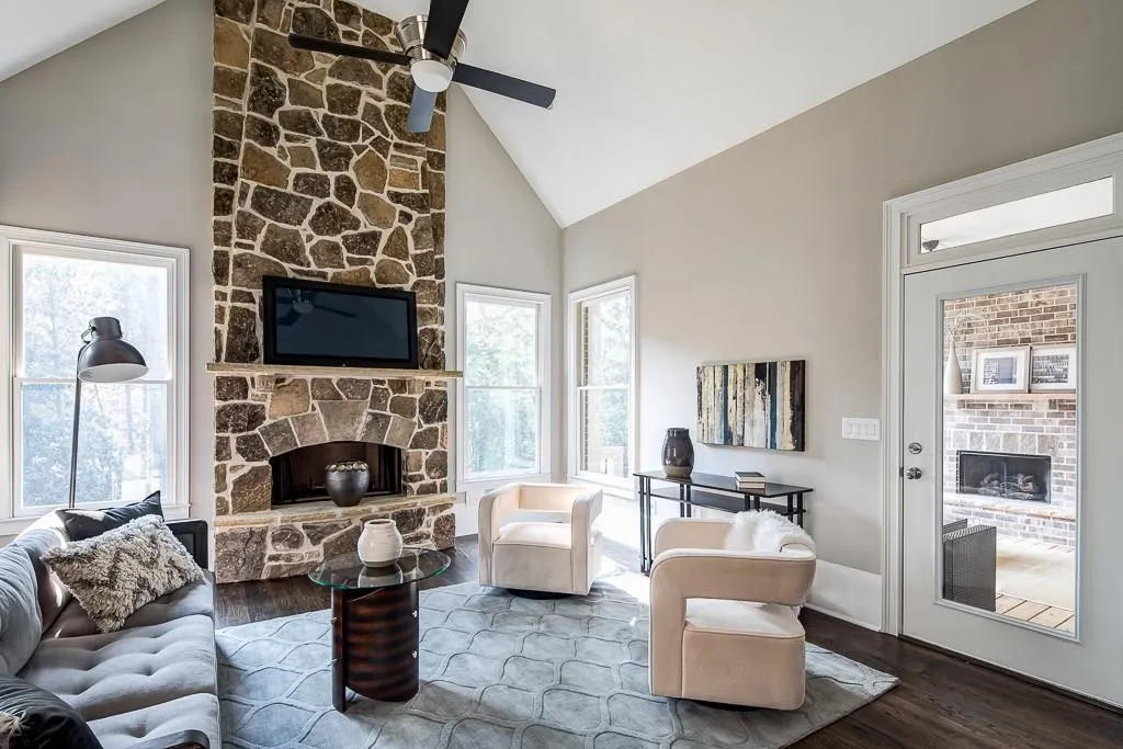 215 Elden Drive Ne, Sandy Springs, Georgia 30342, 5 Bedrooms Bedrooms, ,5 BathroomsBathrooms,Residential,Sold,215 Elden Drive Ne,5739953
