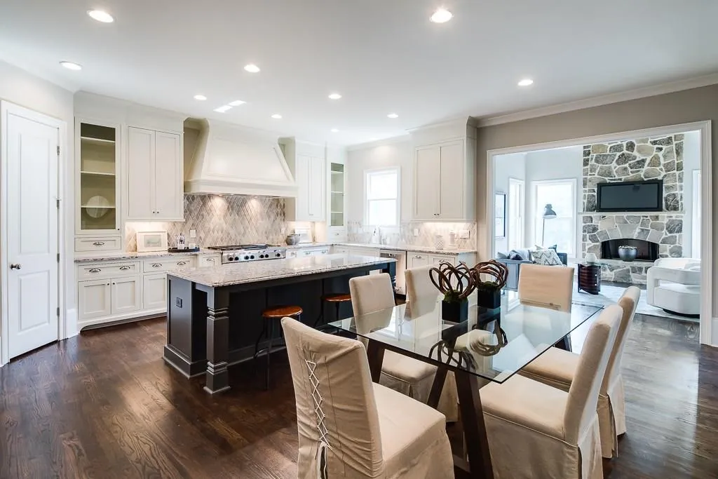 215 Elden Drive Ne, Sandy Springs, Georgia 30342, 5 Bedrooms Bedrooms, ,5 BathroomsBathrooms,Residential,Sold,215 Elden Drive Ne,5739953