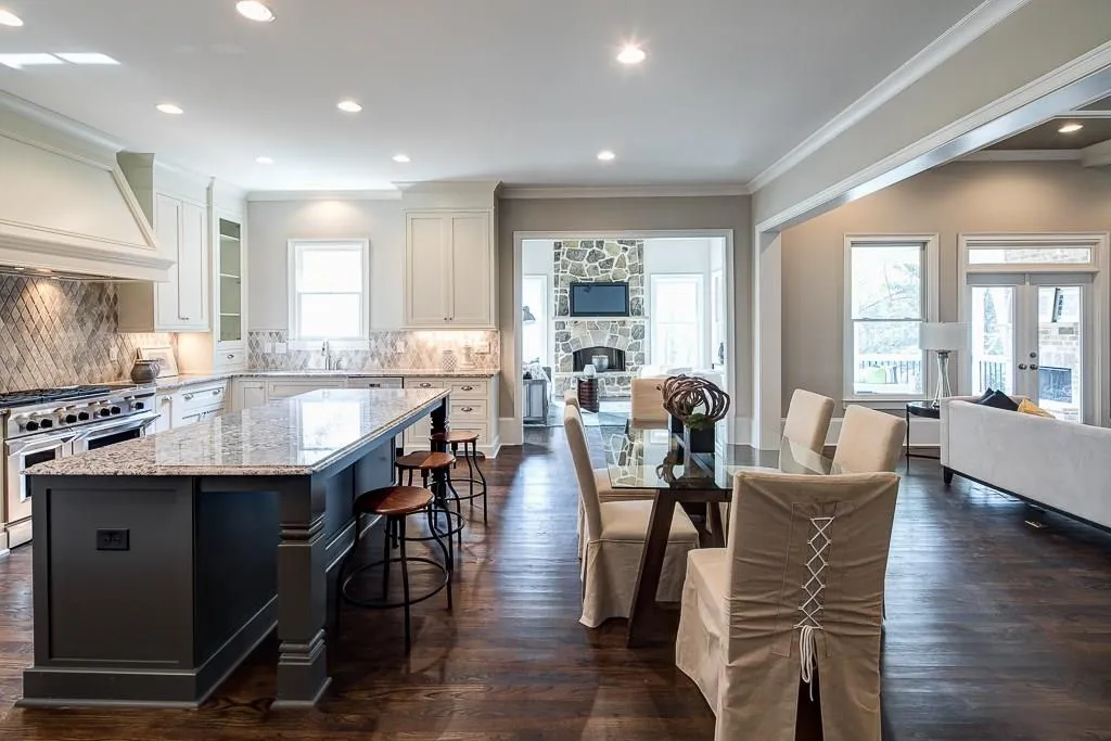 215 Elden Drive Ne, Sandy Springs, Georgia 30342, 5 Bedrooms Bedrooms, ,5 BathroomsBathrooms,Residential,Sold,215 Elden Drive Ne,5739953