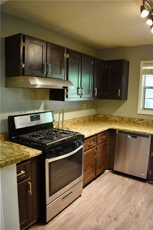 1307 Natchez Trace Unit 1307, Sandy Springs, Georgia 30350, 2 Bedrooms Bedrooms, ,1 BathroomBathrooms,Residential,Sold,1307 Natchez Trace Unit 1307,6900994