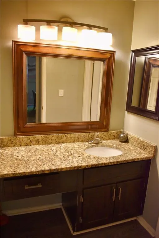 1307 Natchez Trace Unit 1307, Sandy Springs, Georgia 30350, 2 Bedrooms Bedrooms, ,1 BathroomBathrooms,Residential,Sold,1307 Natchez Trace Unit 1307,6900994