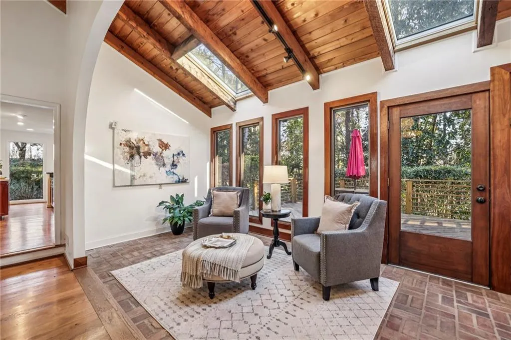 385 Stone Mill Trail, Atlanta, Georgia 30328, 3 Bedrooms Bedrooms, ,3 BathroomsBathrooms,Residential,Sold,385 Stone Mill Trail,7695413