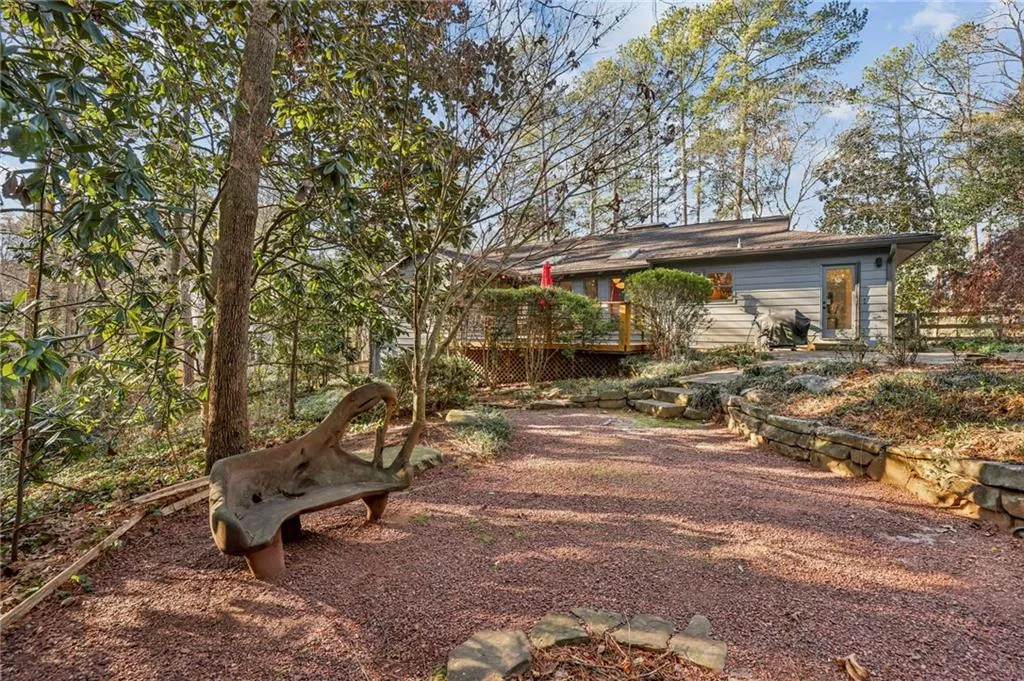 385 Stone Mill Trail, Atlanta, Georgia 30328, 3 Bedrooms Bedrooms, ,3 BathroomsBathrooms,Residential,Sold,385 Stone Mill Trail,7695413