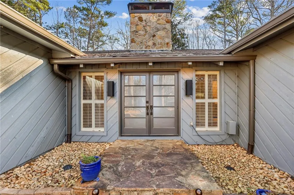 385 Stone Mill Trail, Atlanta, Georgia 30328, 3 Bedrooms Bedrooms, ,3 BathroomsBathrooms,Residential,Sold,385 Stone Mill Trail,7695413