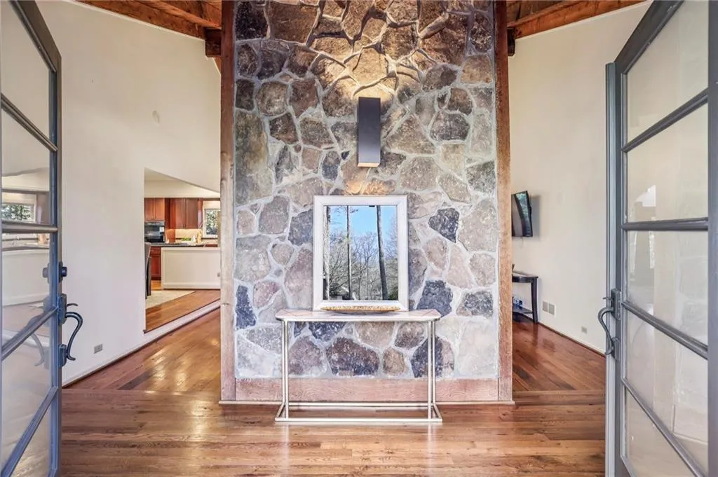 385 Stone Mill Trail, Atlanta, Georgia 30328, 3 Bedrooms Bedrooms, ,3 BathroomsBathrooms,Residential,Sold,385 Stone Mill Trail,7695413