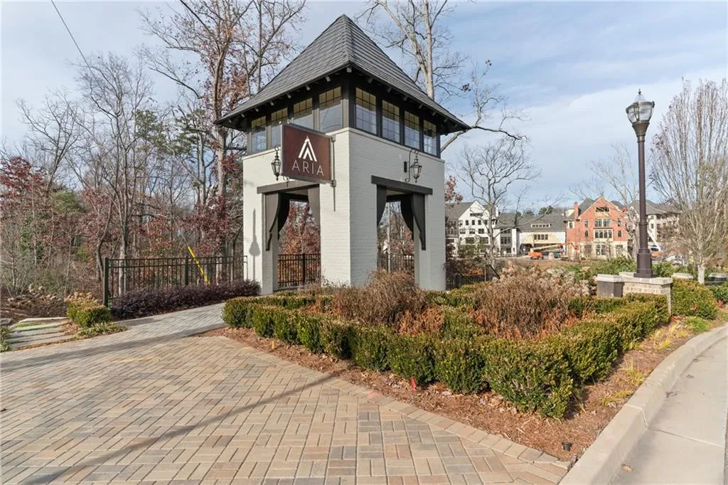 122 Granville Court, Atlanta, Georgia 30328, 2 Bedrooms Bedrooms, ,2 BathroomsBathrooms,Residential,Sold,122 Granville Court,6654124