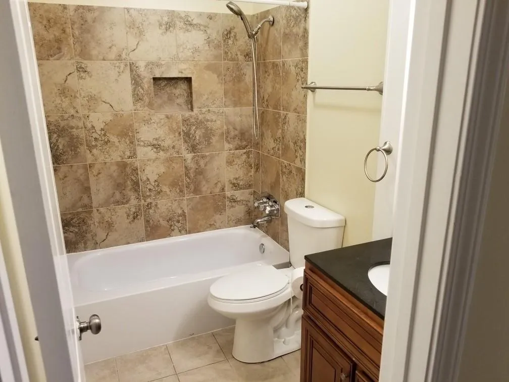 9400 Roberts Drive Unit 3a, Sandy Springs, Georgia 30350, 2 Bedrooms Bedrooms, ,2 BathroomsBathrooms,Residential,Sold,9400 Roberts Drive Unit 3a,6641693