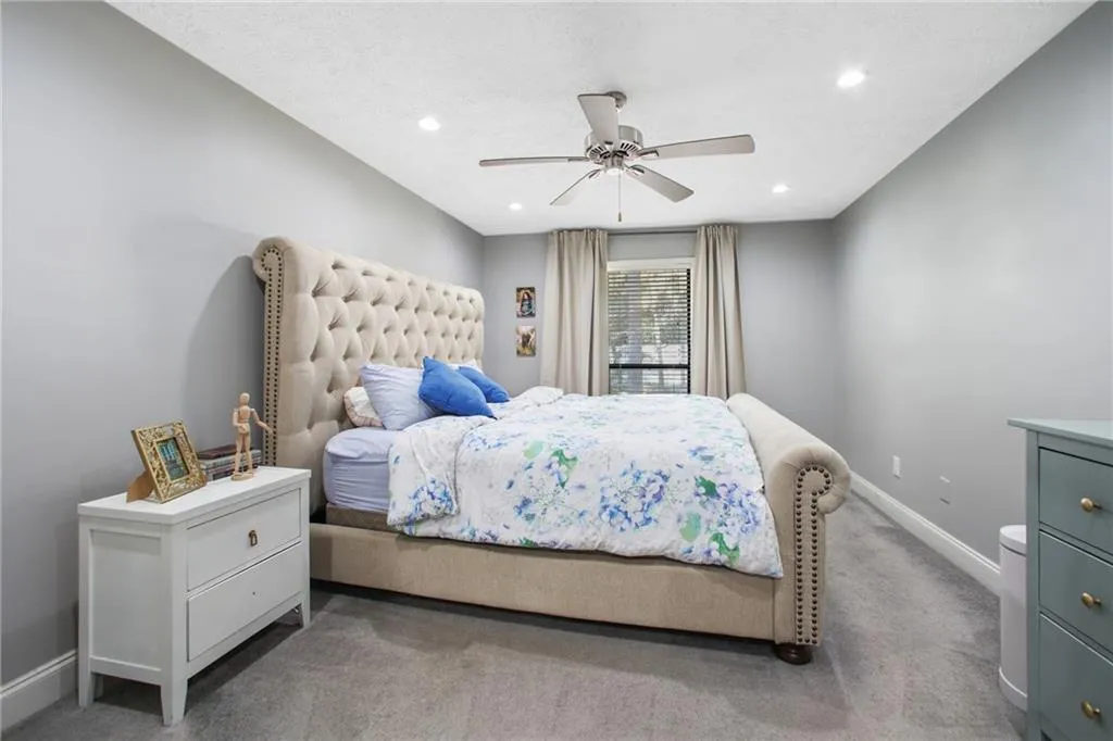 5135 Roswell Road Unit 3, Atlanta, Georgia 30342, 2 Bedrooms Bedrooms, ,2 BathroomsBathrooms,Residential,Sold,5135 Roswell Road Unit 3,7008716