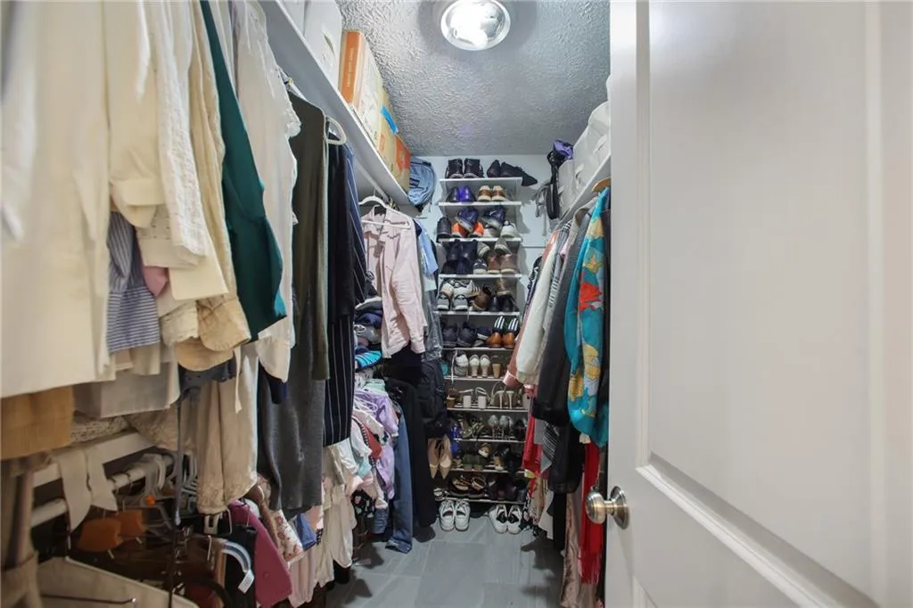 5135 Roswell Road Unit 3, Atlanta, Georgia 30342, 2 Bedrooms Bedrooms, ,2 BathroomsBathrooms,Residential,Sold,5135 Roswell Road Unit 3,7008716