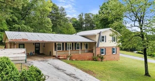 301 Briarwood Drive, Calhoun, Georgia 30701