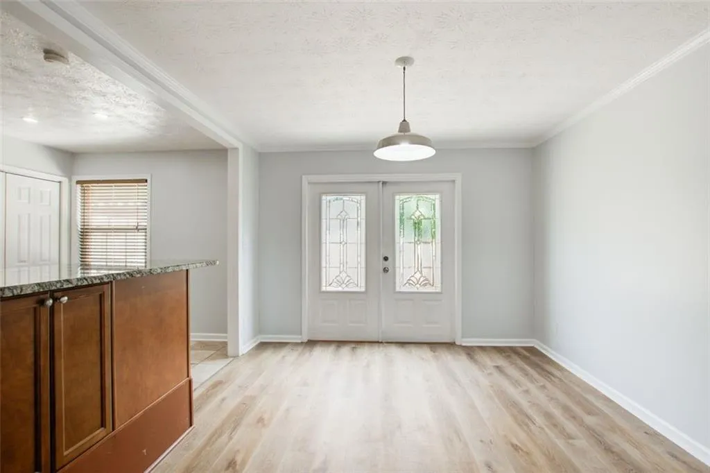 280 Winding River Drive Unit B, Sandy Springs, Georgia 30350, 3 Bedrooms Bedrooms, ,2 BathroomsBathrooms,Residential,Sold,280 Winding River Drive Unit B,7265752