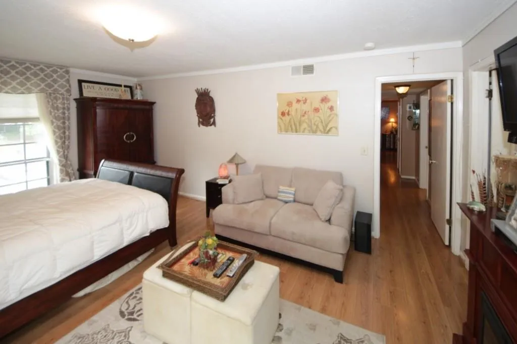 6851 Roswell Road Unit E-10, Atlanta, Georgia 30328, 3 Bedrooms Bedrooms, ,2 BathroomsBathrooms,Residential,Sold,6851 Roswell Road Unit E-10,6069225