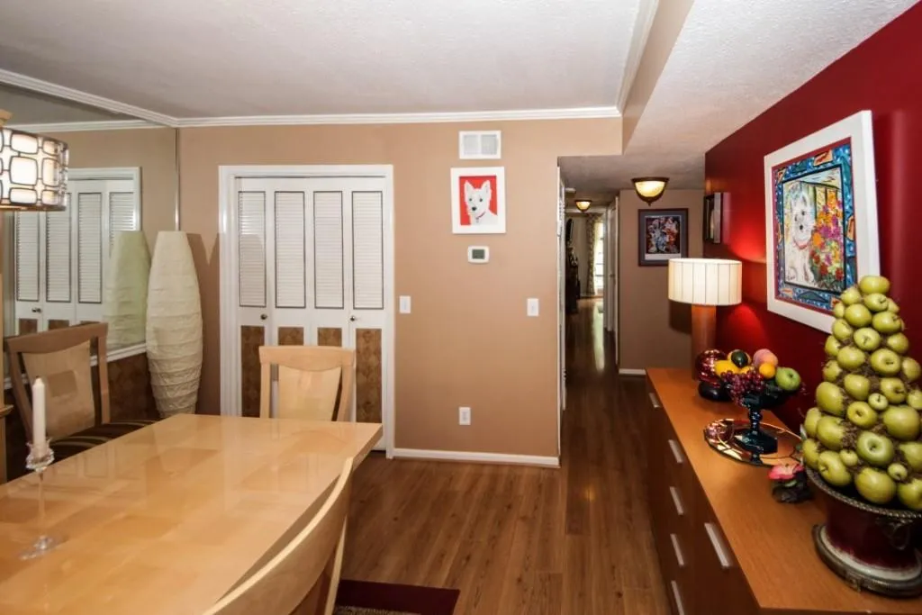 6851 Roswell Road Unit E-10, Atlanta, Georgia 30328, 3 Bedrooms Bedrooms, ,2 BathroomsBathrooms,Residential,Sold,6851 Roswell Road Unit E-10,6069225