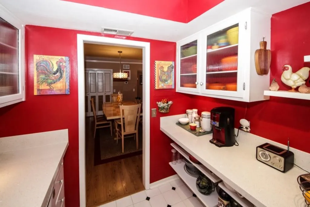 6851 Roswell Road Unit E-10, Atlanta, Georgia 30328, 3 Bedrooms Bedrooms, ,2 BathroomsBathrooms,Residential,Sold,6851 Roswell Road Unit E-10,6069225