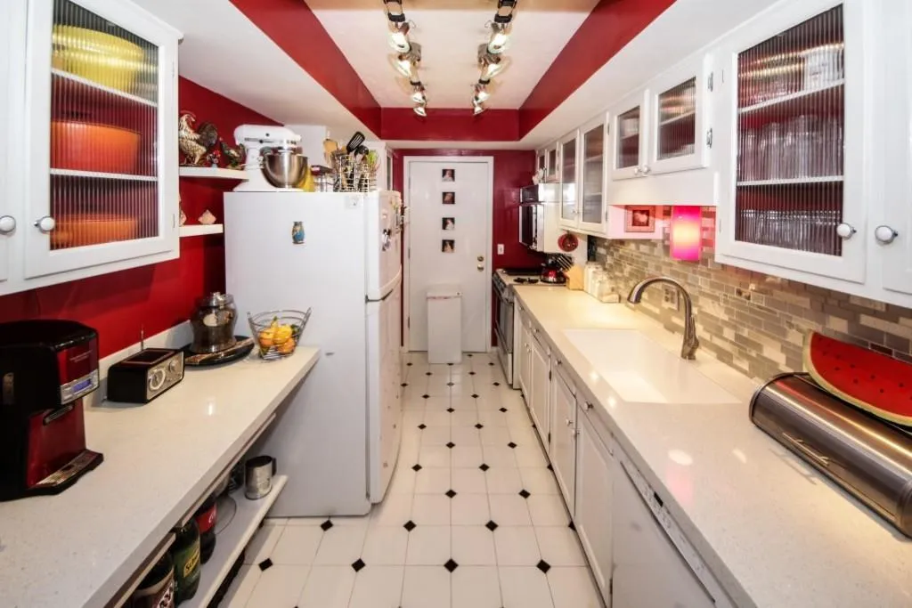 6851 Roswell Road Unit E-10, Atlanta, Georgia 30328, 3 Bedrooms Bedrooms, ,2 BathroomsBathrooms,Residential,Sold,6851 Roswell Road Unit E-10,6069225