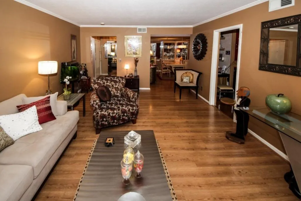 6851 Roswell Road Unit E-10, Atlanta, Georgia 30328, 3 Bedrooms Bedrooms, ,2 BathroomsBathrooms,Residential,Sold,6851 Roswell Road Unit E-10,6069225