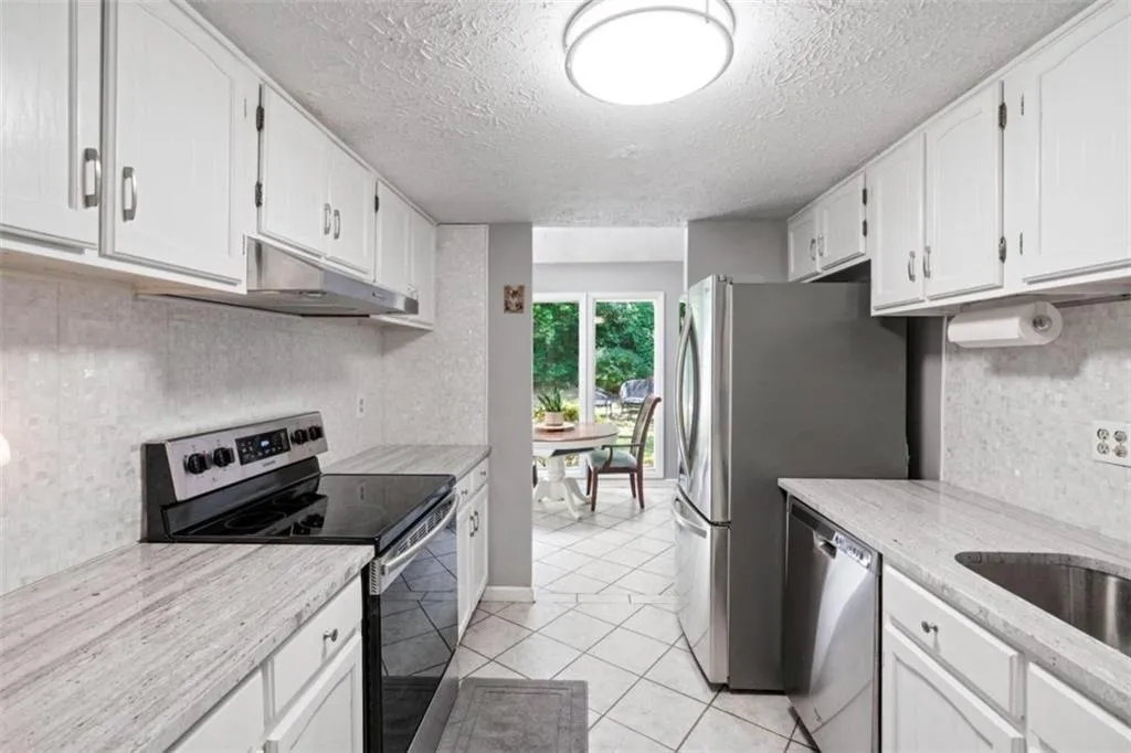 7750 Roswell Road Unit 10h, Sandy Springs, Georgia 30350, 2 Bedrooms Bedrooms, ,1 BathroomBathrooms,Residential,Sold,7750 Roswell Road Unit 10h,7436243 7750 Roswell Road Unit 10h, Sandy Springs, Georgia 30350, 2 Bedrooms Bedrooms, ,1 BathroomBathrooms,Residential,Sold,7750 Roswell Road Unit 10h,7436243