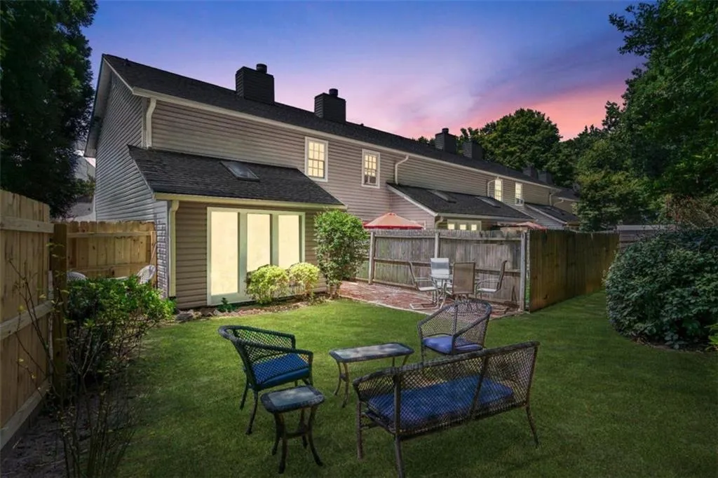 7750 Roswell Road Unit 10h, Sandy Springs, Georgia 30350, 2 Bedrooms Bedrooms, ,1 BathroomBathrooms,Residential,Sold,7750 Roswell Road Unit 10h,7436243 7750 Roswell Road Unit 10h, Sandy Springs, Georgia 30350, 2 Bedrooms Bedrooms, ,1 BathroomBathrooms,Residential,Sold,7750 Roswell Road Unit 10h,7436243