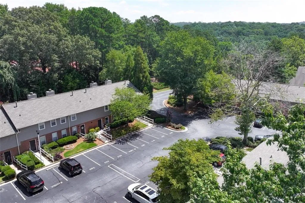 7750 Roswell Road Unit 10h, Sandy Springs, Georgia 30350, 2 Bedrooms Bedrooms, ,1 BathroomBathrooms,Residential,Sold,7750 Roswell Road Unit 10h,7436243 7750 Roswell Road Unit 10h, Sandy Springs, Georgia 30350, 2 Bedrooms Bedrooms, ,1 BathroomBathrooms,Residential,Sold,7750 Roswell Road Unit 10h,7436243