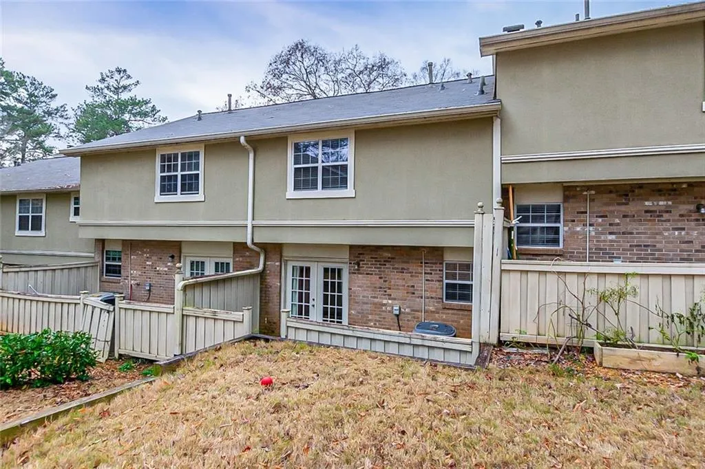 6900 Roswell Road Unit M5, Atlanta, Georgia 30328, 2 Bedrooms Bedrooms, ,2 BathroomsBathrooms,Residential,Sold,6900 Roswell Road Unit M5,7003996
