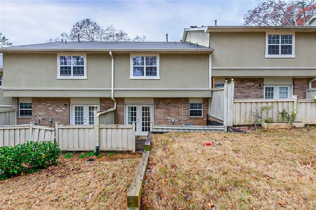 6900 Roswell Road Unit M5, Atlanta, Georgia 30328, 2 Bedrooms Bedrooms, ,2 BathroomsBathrooms,Residential,Sold,6900 Roswell Road Unit M5,7003996