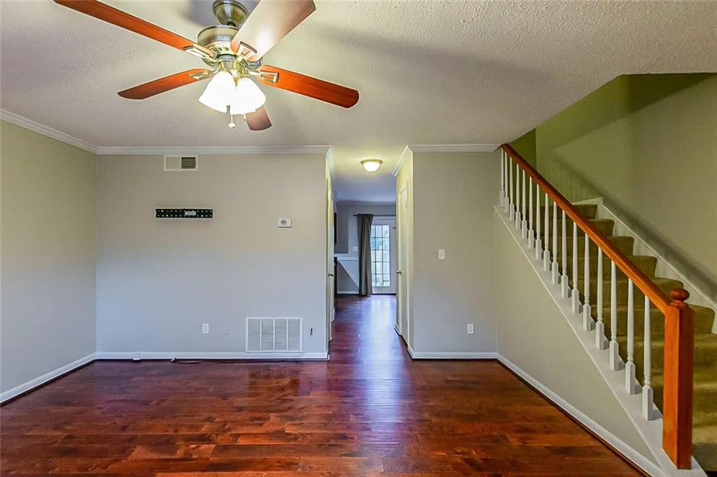 6900 Roswell Road Unit M5, Atlanta, Georgia 30328, 2 Bedrooms Bedrooms, ,2 BathroomsBathrooms,Residential,Sold,6900 Roswell Road Unit M5,7003996