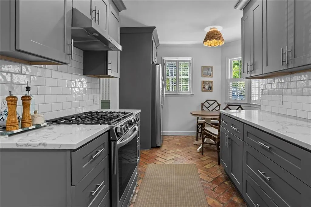 2070 Fairhaven Circle Ne, Atlanta, Georgia 30305, 3 Bedrooms Bedrooms, 0 ,2 BathroomsBathrooms,Residential,For Sale,2070 Fairhaven Circle Ne,7855072