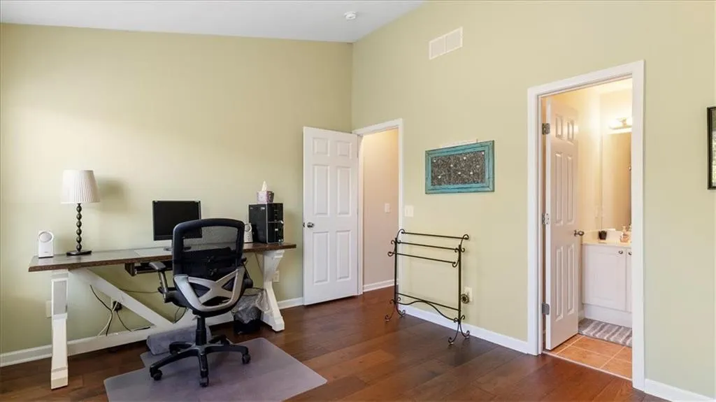 1613 Liberty Parkway Nw Unit 2517, Atlanta, Georgia 30318, 3 Bedrooms Bedrooms, ,3 BathroomsBathrooms,Residential,For Sale,1613 Liberty Parkway Nw Unit 2517,7617858