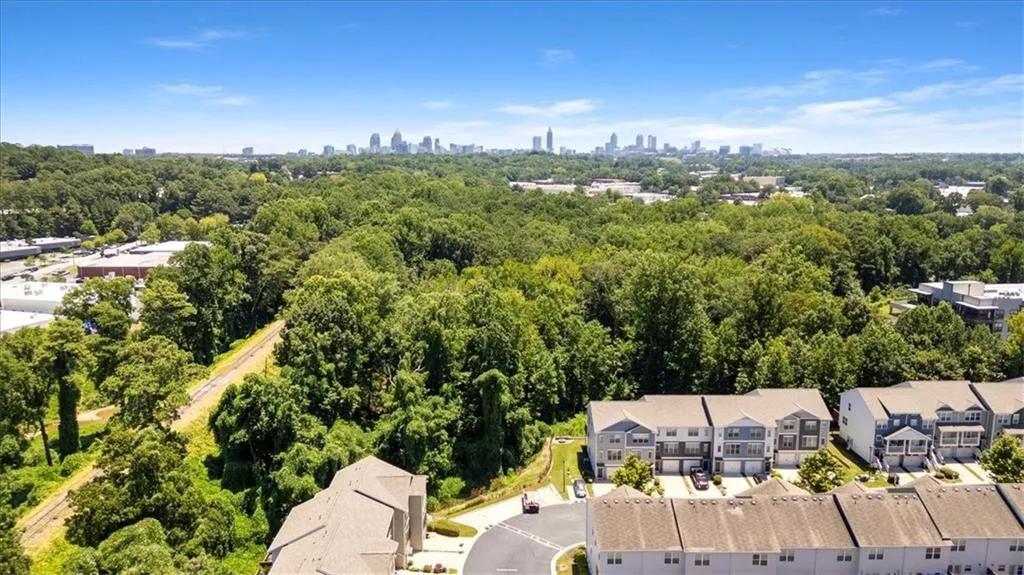 1613 Liberty Parkway Nw Unit 2517, Atlanta, Georgia 30318, 3 Bedrooms Bedrooms, ,3 BathroomsBathrooms,Residential,For Sale,1613 Liberty Parkway Nw Unit 2517,7617858