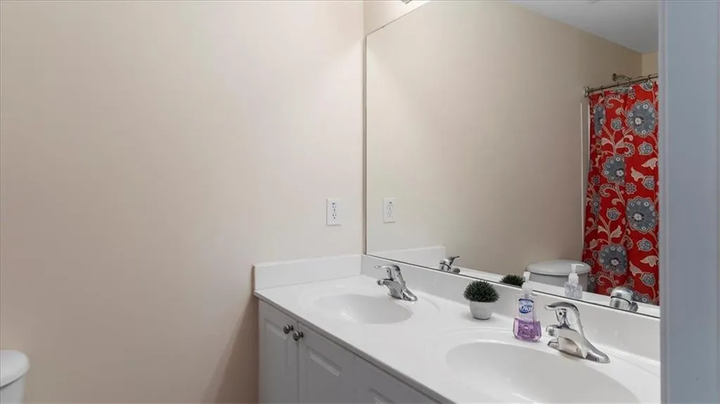 1613 Liberty Parkway Nw Unit 2517, Atlanta, Georgia 30318, 3 Bedrooms Bedrooms, ,3 BathroomsBathrooms,Residential,For Sale,1613 Liberty Parkway Nw Unit 2517,7617858