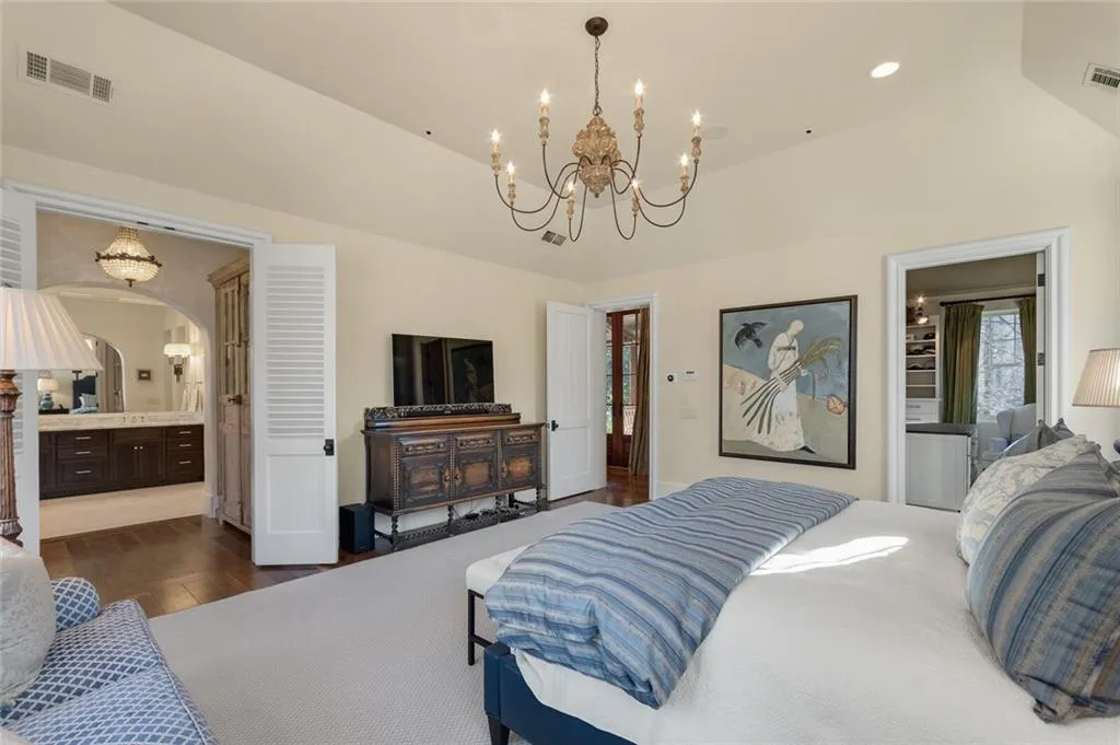 5549 Long Island Drive Nw, Atlanta, Georgia 30327, 6 Bedrooms Bedrooms, ,7 BathroomsBathrooms,Residential,Sold,5549 Long Island Drive Nw,6828976