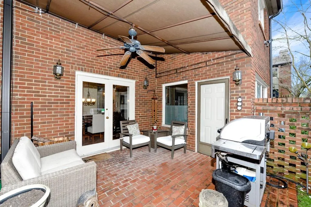 5207 Glenridge Drive, Atlanta, Georgia 30342, 3 Bedrooms Bedrooms, ,2 BathroomsBathrooms,Residential,Sold,5207 Glenridge Drive,6504957