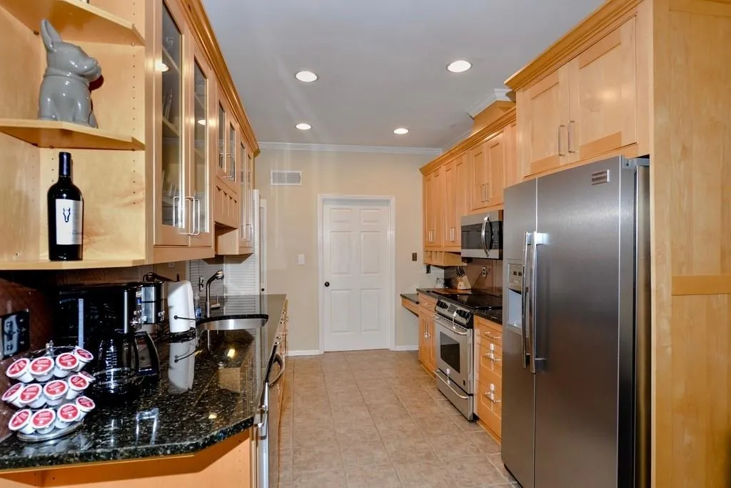 5207 Glenridge Drive, Atlanta, Georgia 30342, 3 Bedrooms Bedrooms, ,2 BathroomsBathrooms,Residential,Sold,5207 Glenridge Drive,6504957