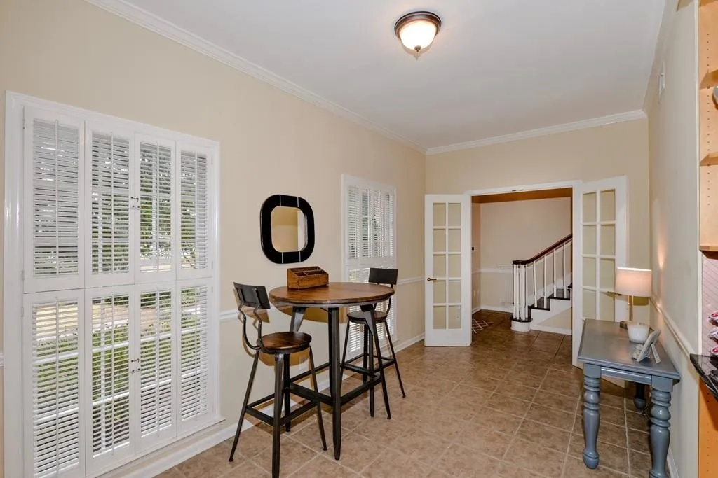 5207 Glenridge Drive, Atlanta, Georgia 30342, 3 Bedrooms Bedrooms, ,2 BathroomsBathrooms,Residential,Sold,5207 Glenridge Drive,6504957