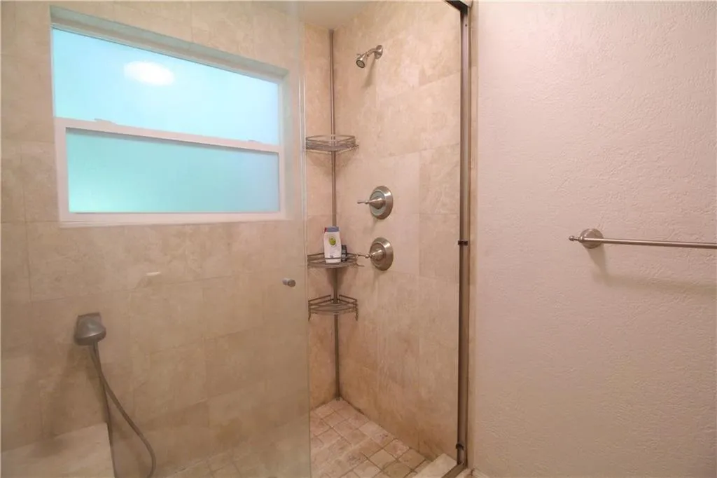 41 Dunwoody Springs Drive, Sandy Springs, Georgia 30328, 2 Bedrooms Bedrooms, ,2 BathroomsBathrooms,Residential,Sold,41 Dunwoody Springs Drive,6557348