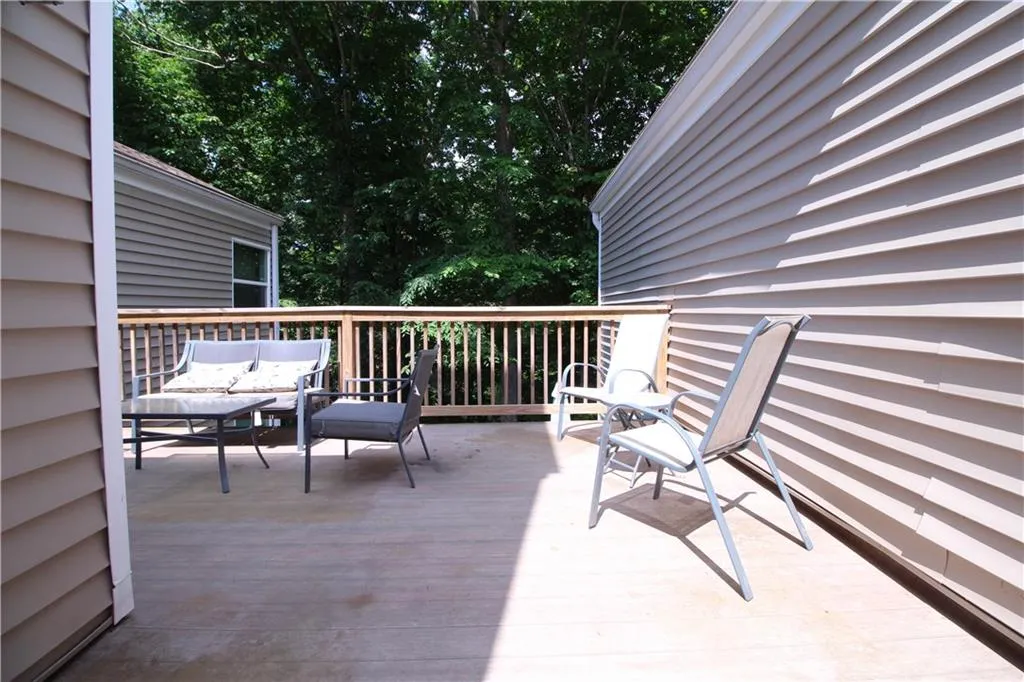 41 Dunwoody Springs Drive, Sandy Springs, Georgia 30328, 2 Bedrooms Bedrooms, ,2 BathroomsBathrooms,Residential,Sold,41 Dunwoody Springs Drive,6557348