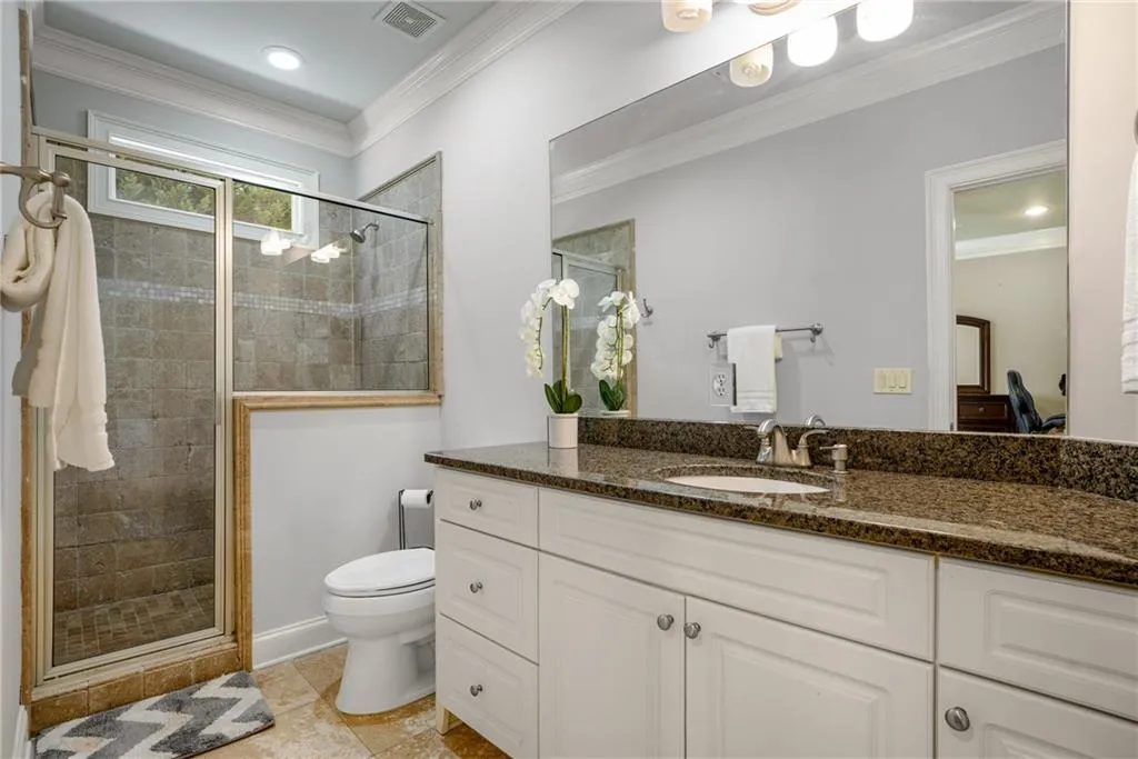 8319 Grogans Ferry Road, Sandy Springs, Georgia 30350, 6 Bedrooms Bedrooms, ,5 BathroomsBathrooms,Residential,Sold,8319 Grogans Ferry Road,7238379