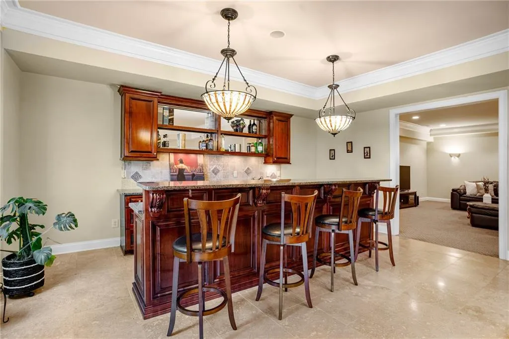 8319 Grogans Ferry Road, Sandy Springs, Georgia 30350, 6 Bedrooms Bedrooms, ,5 BathroomsBathrooms,Residential,Sold,8319 Grogans Ferry Road,7238379