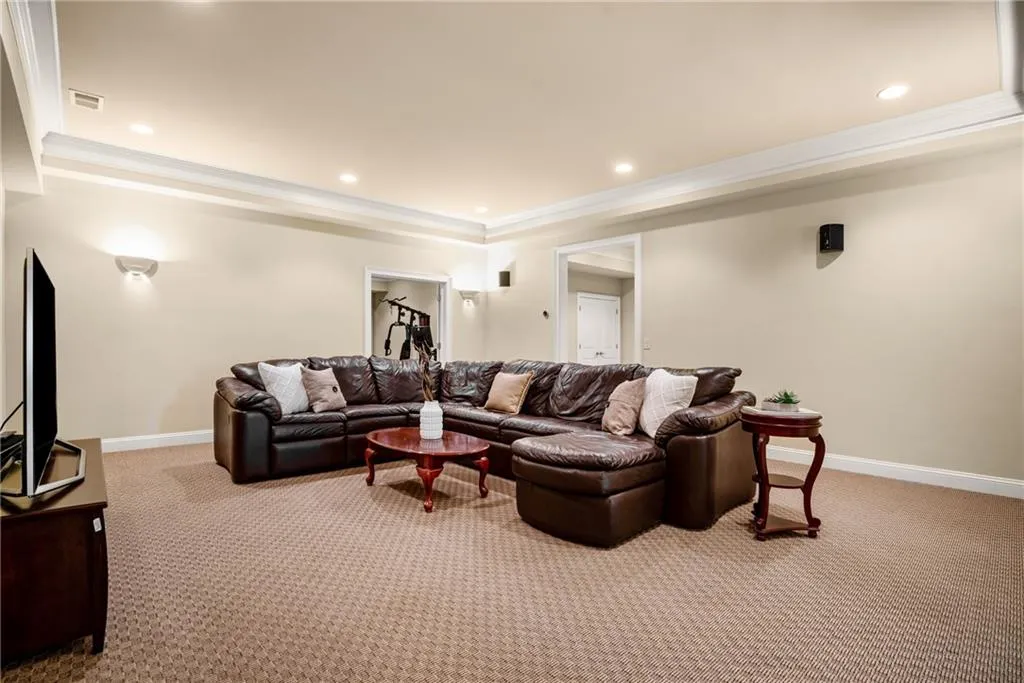 8319 Grogans Ferry Road, Sandy Springs, Georgia 30350, 6 Bedrooms Bedrooms, ,5 BathroomsBathrooms,Residential,Sold,8319 Grogans Ferry Road,7238379