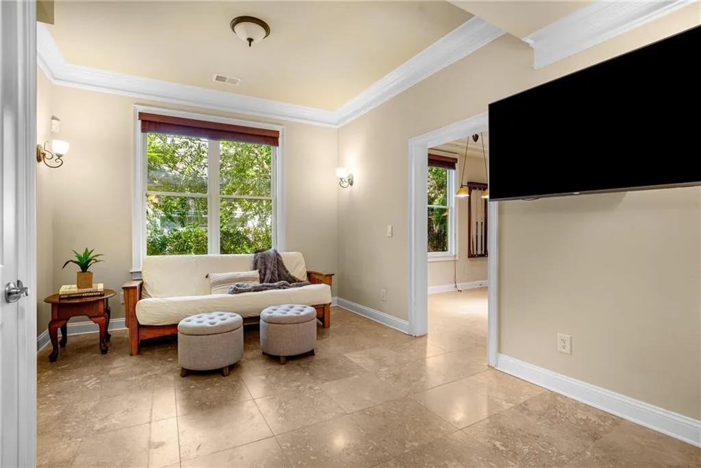 8319 Grogans Ferry Road, Sandy Springs, Georgia 30350, 6 Bedrooms Bedrooms, ,5 BathroomsBathrooms,Residential,Sold,8319 Grogans Ferry Road,7238379