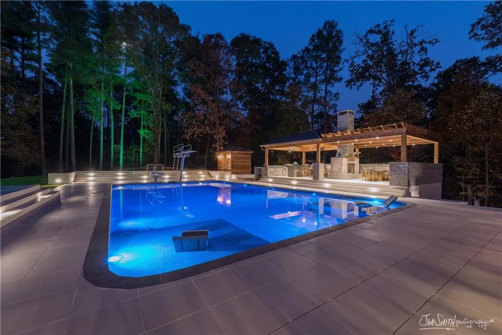 4309 Sentinel Post Road Nw, Atlanta, Georgia 30327, 7 Bedrooms Bedrooms, ,8 BathroomsBathrooms,Residential,For Sale,4309 Sentinel Post Road Nw,7614005