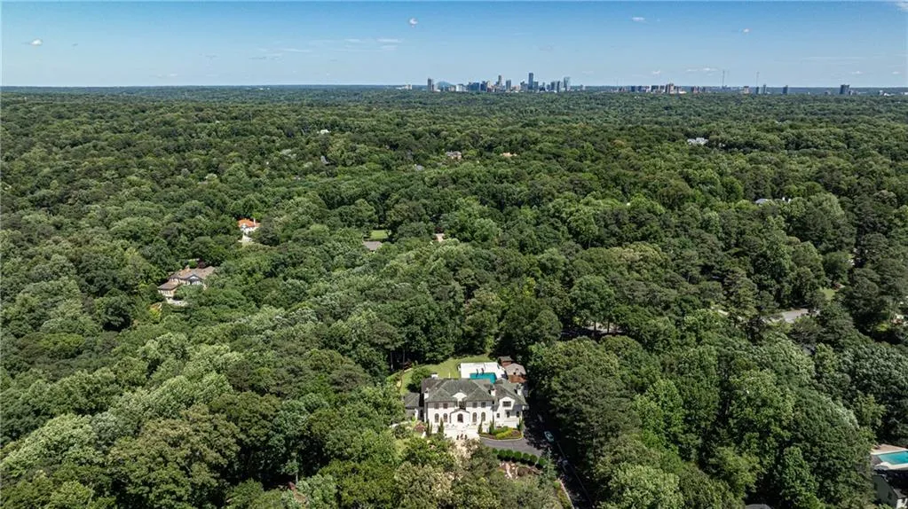 4309 Sentinel Post Road Nw, Atlanta, Georgia 30327, 7 Bedrooms Bedrooms, ,8 BathroomsBathrooms,Residential,For Sale,4309 Sentinel Post Road Nw,7614005