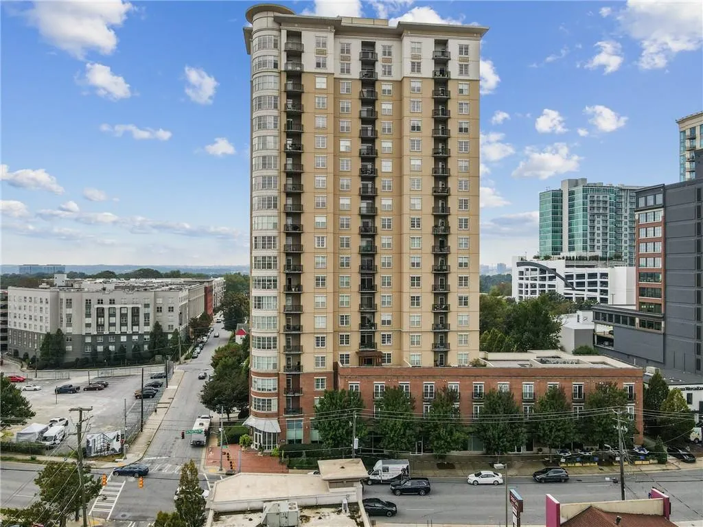 325 E Paces Ferry Road Ne Unit 1704, Atlanta, Georgia 30305, 1 Bedroom Bedrooms, ,1 BathroomBathrooms,Residential,For Sale,325 E Paces Ferry Road Ne Unit 1704,7659531