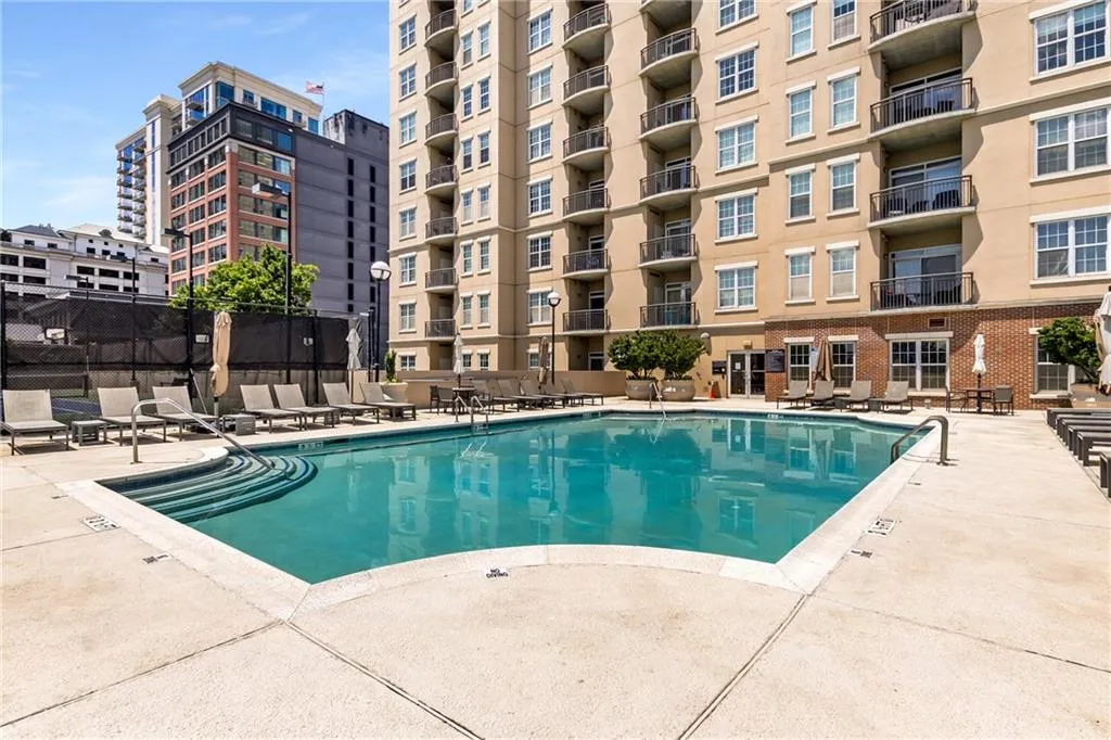 325 E Paces Ferry Road Ne Unit 1704, Atlanta, Georgia 30305, 1 Bedroom Bedrooms, ,1 BathroomBathrooms,Residential,For Sale,325 E Paces Ferry Road Ne Unit 1704,7659531