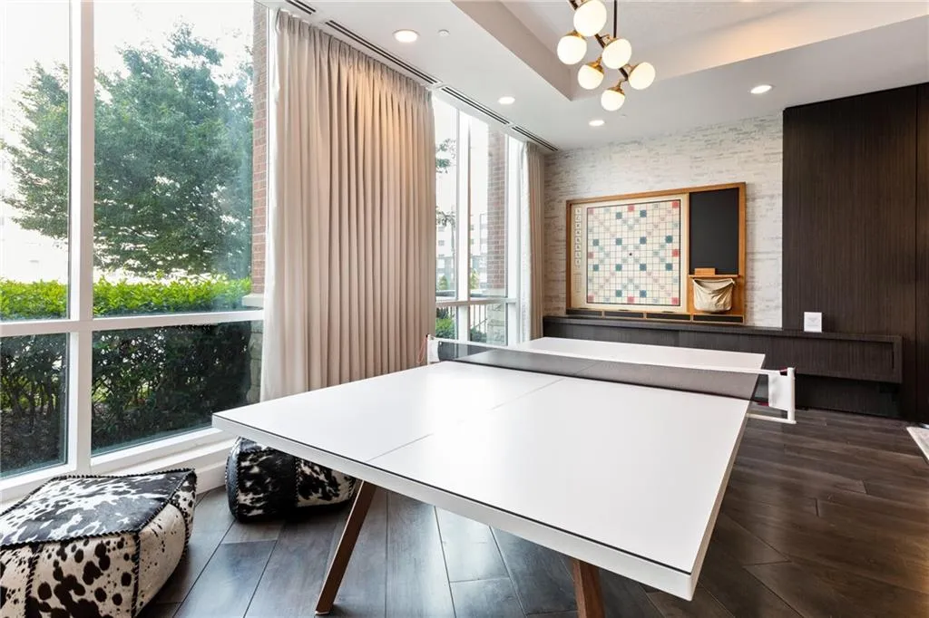 325 E Paces Ferry Road Ne Unit 1704, Atlanta, Georgia 30305, 1 Bedroom Bedrooms, ,1 BathroomBathrooms,Residential,For Sale,325 E Paces Ferry Road Ne Unit 1704,7659531