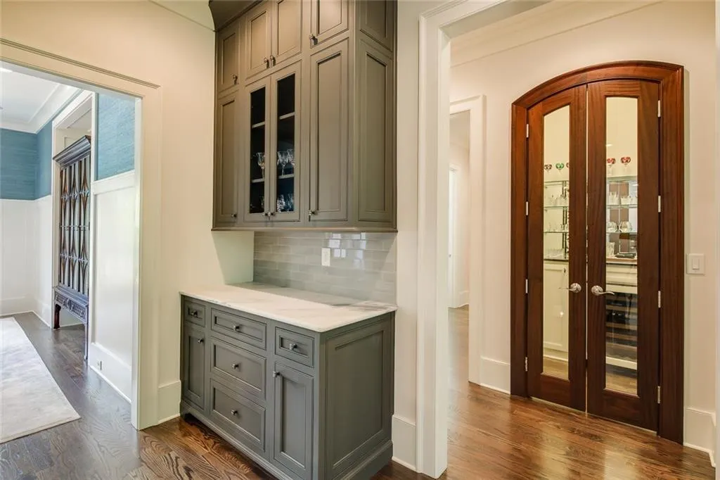 3858 Teesdale Court, Sandy Springs, Georgia 30350, 4 Bedrooms Bedrooms, ,4 BathroomsBathrooms,Residential,Sold,3858 Teesdale Court,6884268