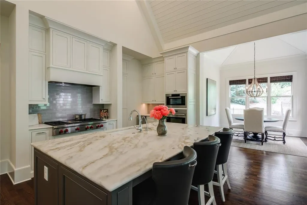 3858 Teesdale Court, Sandy Springs, Georgia 30350, 4 Bedrooms Bedrooms, ,4 BathroomsBathrooms,Residential,Sold,3858 Teesdale Court,6884268